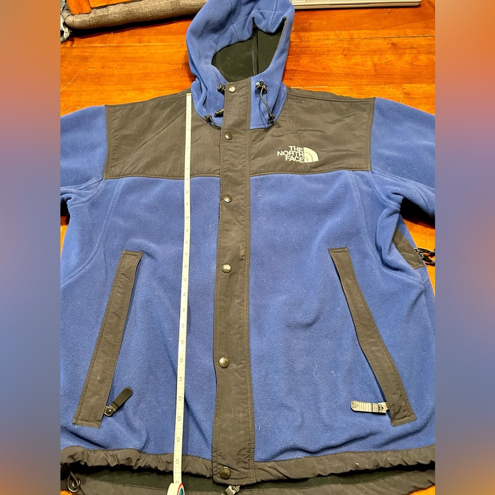 North Face men’s softshell, winstopper, water repellant jacket.